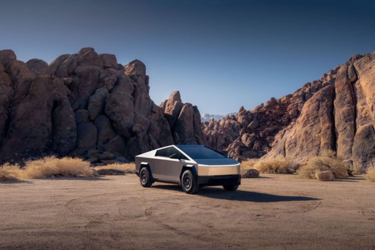 Tesla lanza nuevo modelo de Cybertruck por menos de 60.000 dólares (X @cybertruck)