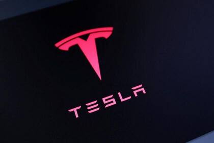 Tesla sostuvo que el conductor, George McGee, tuvo la culpa, pero el tribunal no lo vio así.