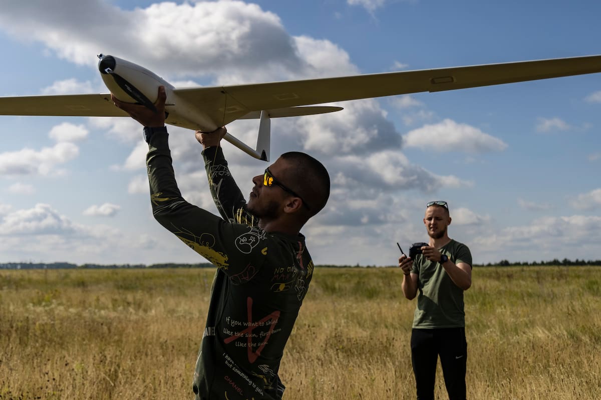 Testeo del dron "Punisher UAV" de fabricación casera en las afueras de Kiev