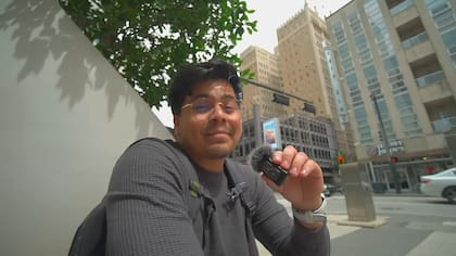 Testimonio en YouTube revela: "vivo hace siete meses en Dallas sin documentos, pero con limitaciones que impiden integración plena"