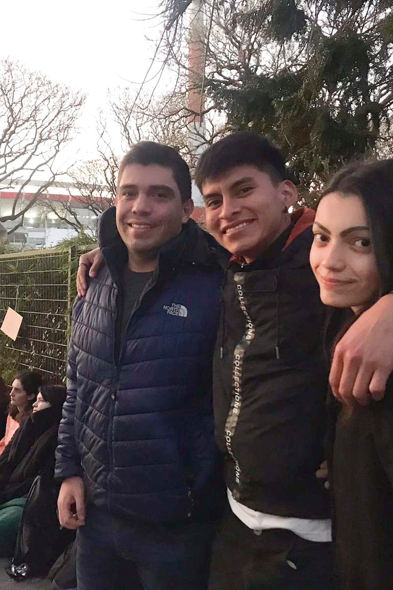 Testimonios en el acampe en River para ver a Coldplay