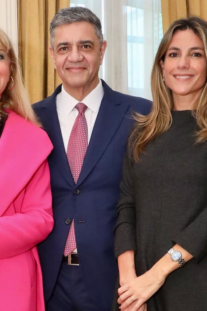 Teté Coustarot, Jorge Macri y María Belén Ludueña en la recepción en el Palacio Alvear