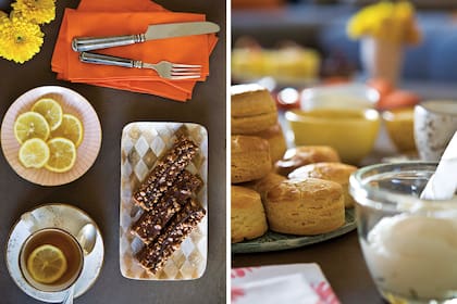 "La pastelería inglesa es muy marrón: scones, budines, pancitos. Para dar color, apelo a ciertos elementos de la cocina francesa (frutas, etc.), a la vajilla y a las flores, para mí infaltables"