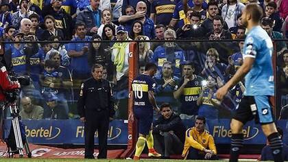 Tevez al retirarse de la Bombonera
