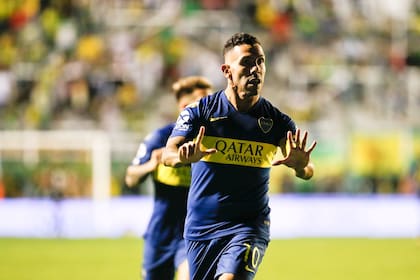 Carlos Tevez será titular en el debut de la Copa