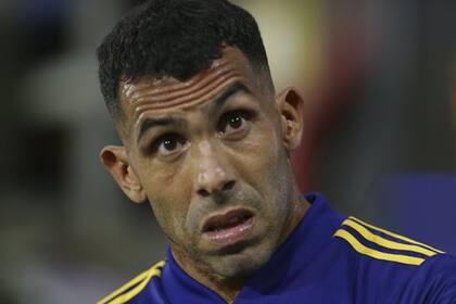 Tevez: "Es difícil saber que tenemos que volver, cuando hay gente que se está muriendo"