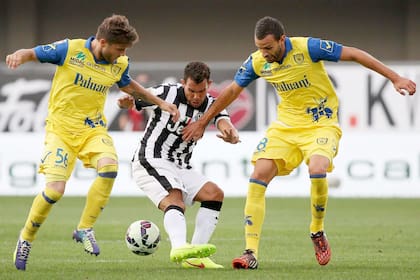 Tevez estuvo muy marcado en el triunfo de la Juventus