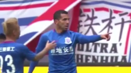 Tevez marcó en la Superliga de China