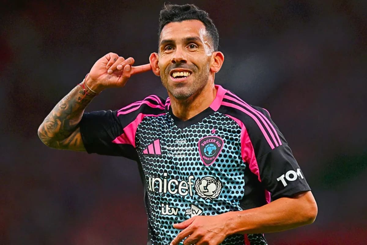 Tevez se lució en un amistoso en Old Traford a beneficio de Unicef