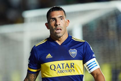 Tevez sigue: aún no firmó, pero el ídolo del club aprobó la renovación de su contrato