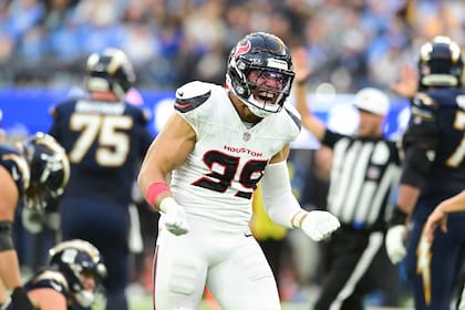 Texans aseguran 3er pasaje consecutivo a playoffs con victoria de 20-16 sobre Chargers
