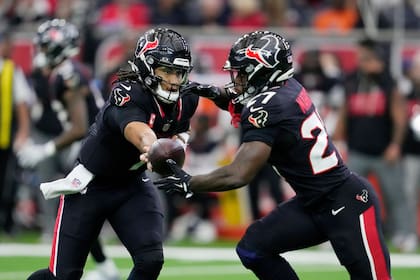 Texans consiguen su sexta victoria consecutiva al superar 40-20 a Cardinals
