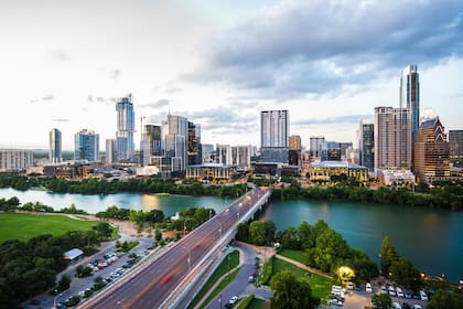 Texas aumenta exención fiscal para viviendas principales de US$100 mil a US$140 mil con el SB4