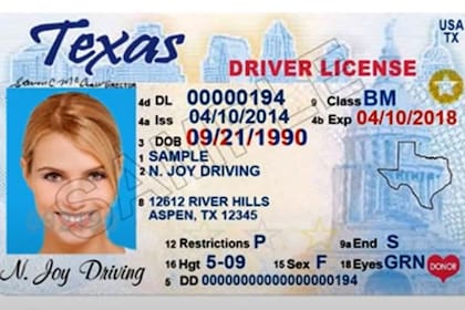 Texas comenzó a emitir tarjetas que cumplen con la Real ID desde el 10 de octubre de 2016
