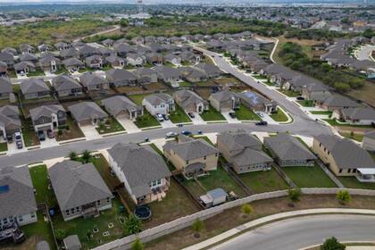 Texas encabeza el ranking nacional de crecimiento poblacional en suburbios