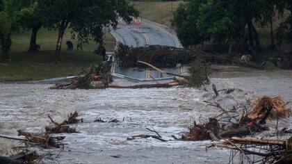 Texas enfrenta una situación crítica con más de 2,5 millones de habitantes bajo riesgo de inundaciones repentinas potencialmente mortales