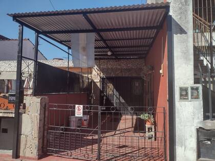 Thames al 3800, San Justo, escenario del femicidio de Liliana Beatriz Lezcano a manos de su pareja, Norberto Rodríguez