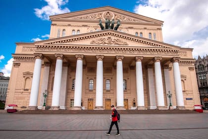 Ayer el mítico teatro de Moscú reabrió sus sala bajo estrictas medidas sanitarias