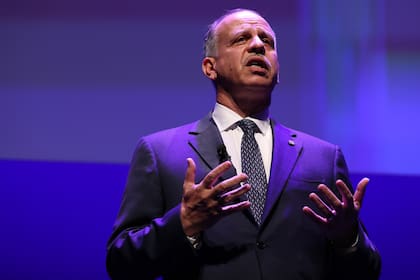 El príncipe Faisal Bin Al Hussein, de Jordania, es el único miembro de la realeza entre los siete candidatos a la presidencia del COI