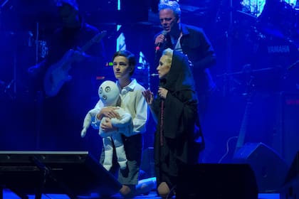 P.J. Olsson, en The Dark Side Of The Wall, un homenaje a Pink Floyd que vuelve a ponerse en marcha