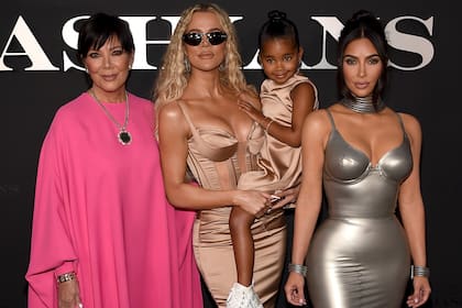 The Kardashians: el nuevo reality del mediático clan se debate entre el agobio, los celos, los filtros de belleza y el desafío de competir consigo mismas en las redes sociales