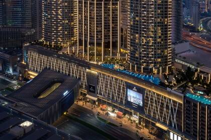 The Legacy Continues Address Fountain Views transformed to the iconic Address Dubai Mall (Photo: AETOSWire)