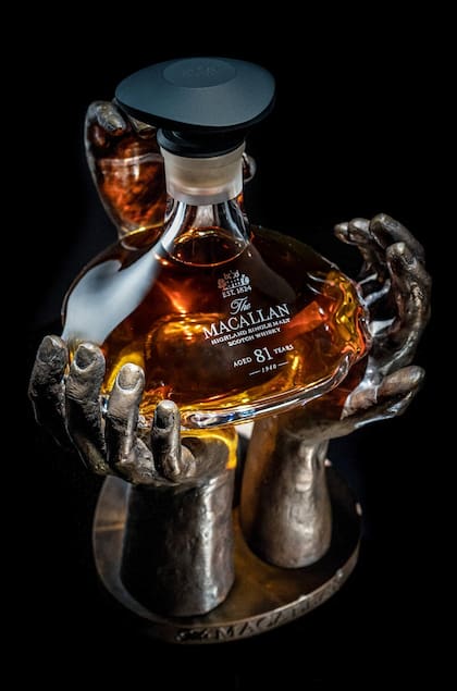 The Macallan Reach viene dentro de una escultura de bronce
