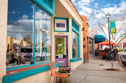 The Paseo, es el barrio de los artistas de Oklahoma City, con más de 20 galerías.