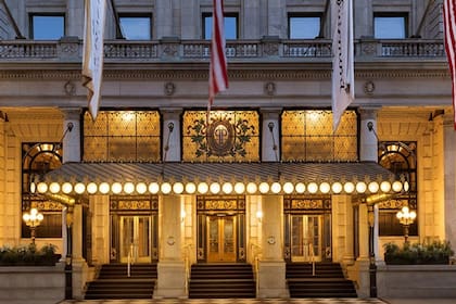 The Plaza Hotel abrió sus puertas por primera vez y sorprendió a los visitantes con su lujo