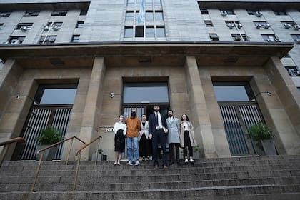 The Reckoning Project, una ONG ucraniana que recopila casos de tortura durante la guerra, junto con la víctima, presentó una denuncia penal contra oficiales rusos ante el Poder Judicial Federal de Argentina el 15 de abril