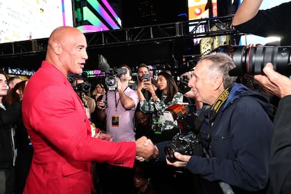 The Rock siempre se muestra muy cercano a sus fans
