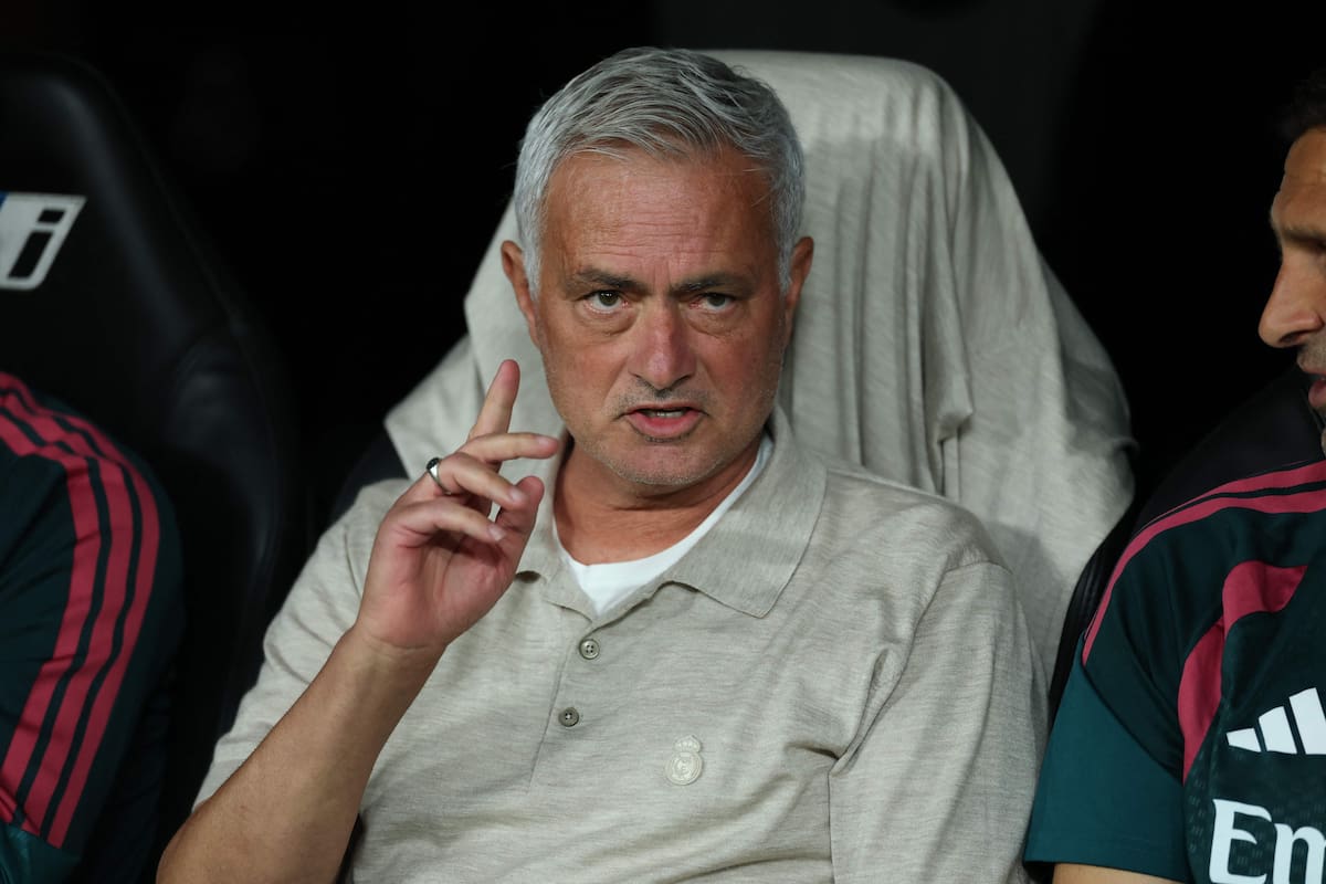 "The Special One", más especial que nunca: se emocionó tras su vuelta al Santiago Bernabéu para dirigir a Real Madrid después de 13 años, recibiendo el reconociemiento del público merengue.