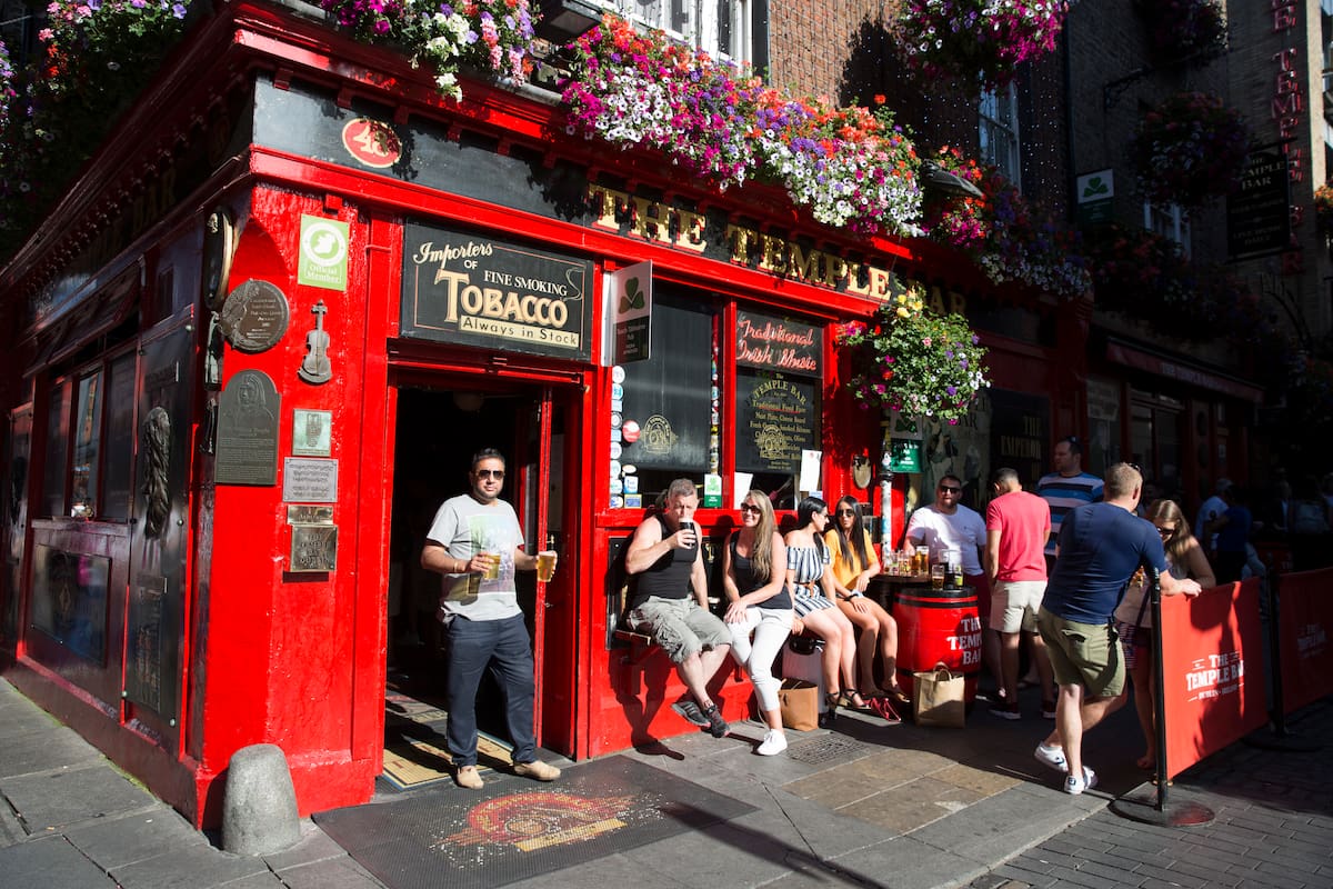 The Temple Bar abrió en 1840 y es el pub más icónico de Irlanda.