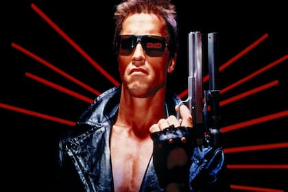 The Terminator se estrenó en 1984 y automáticamente renovó el cine de ciencia ficción. La película no solo fue la consagración de Schwarzenegger en Hollywood, sino también el inicio de una saga que al día de hoy sigue aumentando su número de fans.