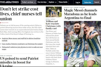 The Times es el más prestigioso y masivo de los diarios de Inglaterra; "un Messi mágico se comunica con Maradona y lidera a Argentina hacia la final”, encabezó.