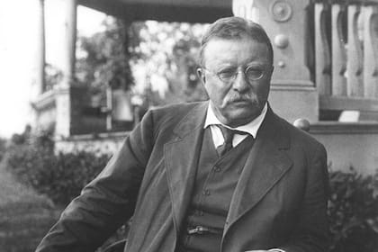 Theodore Roosevelt tuvo una infancia marcada por problemas respiratorios y de visión moldeó su disciplina personal