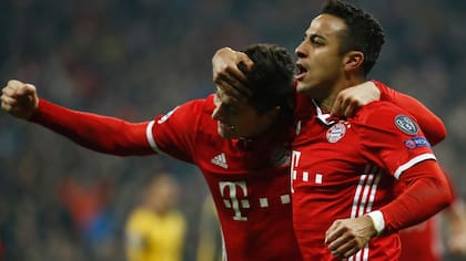 Thiago Alcántara, figura de Bayern Munoch en la goleada a Arsenal