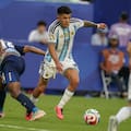 Flamengo busca incorporar a Thiago Almada, lo que automáticamente representa un problema para River