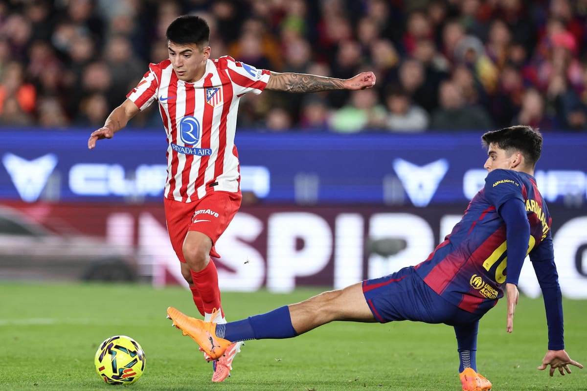 Thiago Almada, en un partido de Atlético de Madrid ante Barcelona