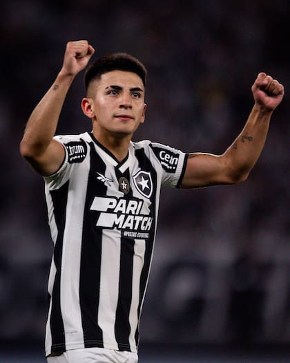 Thiago Almada es la gran figura de Botafogo; el argentino llegó a Brasil en el último mercado