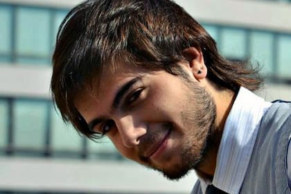 Thiago Batistuta hizo tele y ahora está en el teatro, con los Grimaldi