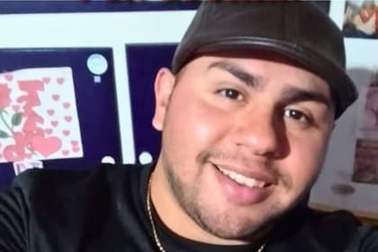 Thiago Florentín, el joven de 22 años acusado de arrojar una piedra contra la caravana de Milei.