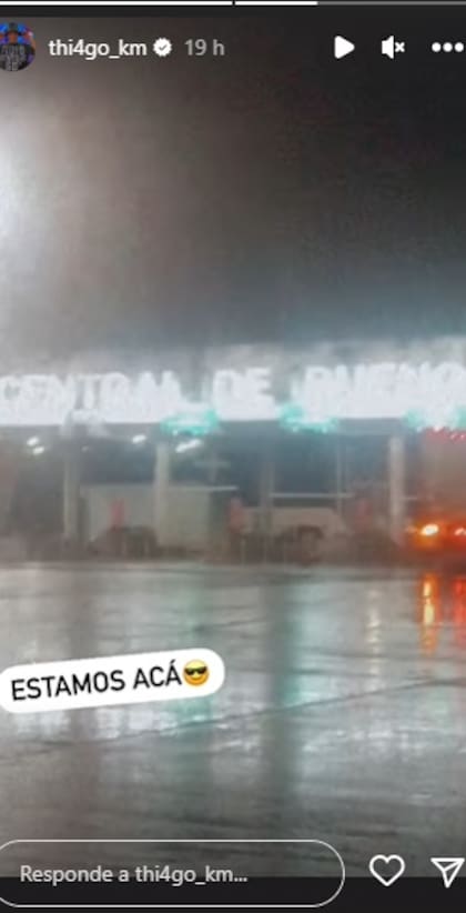 Thiago Medina viajó al Mercado Central para proveer de verduras y frutas su local un día previo a ala inauguración