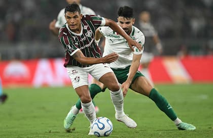 Thiago Silva, figura de Fluminense, que se enfrenta el miércoles con Palmeiras (Photo by MAURO PIMENTEL / AFP)