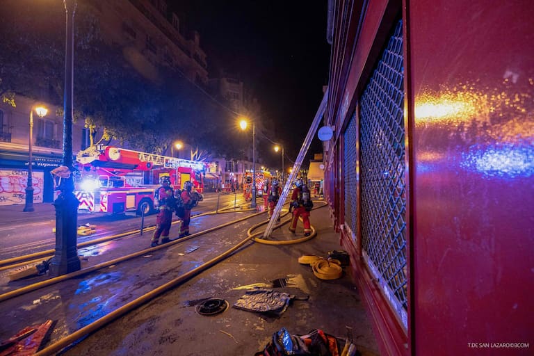 This handout photograph taken by T. de San Lazaro and released by the Brigade des Sapeurs Pompiers de Paris (BSPP)on October 12, 2026, shows firefighters working to extinguish a fire at «Le marche des Enfants Rouges» (Red Children market). center of Paris. (Photo by Handout / Brigade des Sapeurs Pompiers de Paris (BSPP) / AFP) / RESTRICTED TO EDITORIAL USE - MANDATORY CREDIT "AFP PHOTO / - / HANDOUT / BSPP / T. de San Lazaro " - NO MARKETING NO ADVERTISING CAMPAIGNS - DISTRIBUTED AS A SERVICE TO CLIENTS