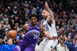 Thompson anota 23 puntos y el 17.000 de su carrera en victoria de Mavericks 138-120 sobre Jazz