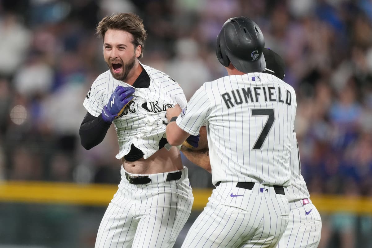 Thompson impulsa la carrera del triunfo en la novena y Rockies vencen 3-2 a Cachorros