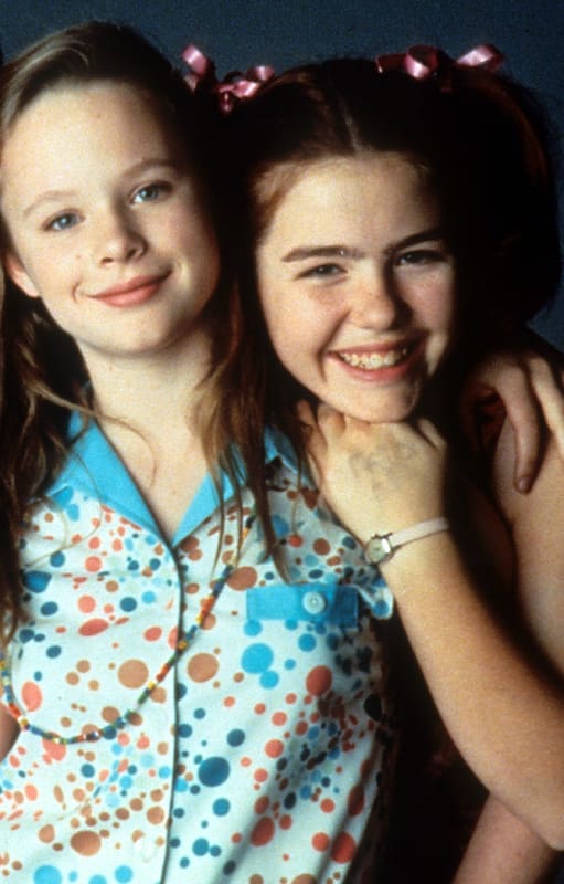 Thora Birch y Ashleigh Aston Moore en Amigas para siempre