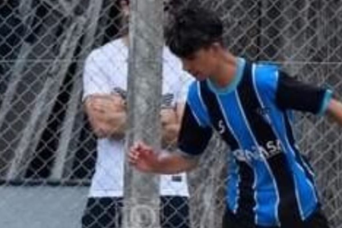 Tiago Cricenti con la camiseta de Cambaceres
