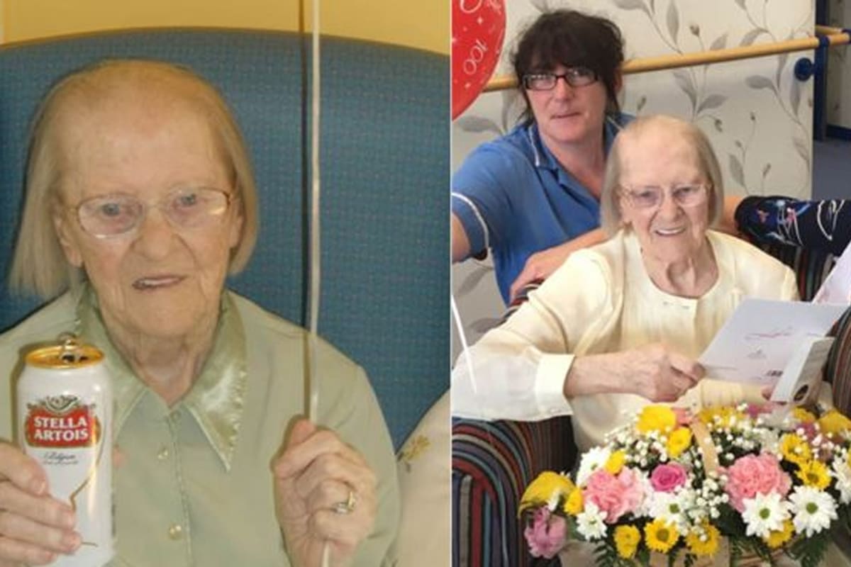 Tiene 100 años y asegura que el secreto de su longevidad es la cerveza.